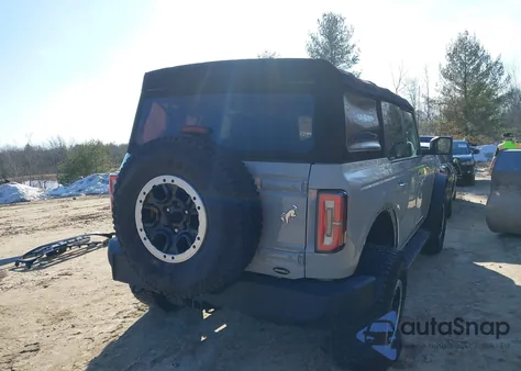 2021 Ford Bronco Outer Banks z USA, uszkodzony, nr VIN 1FMEE5DP2MLA79585